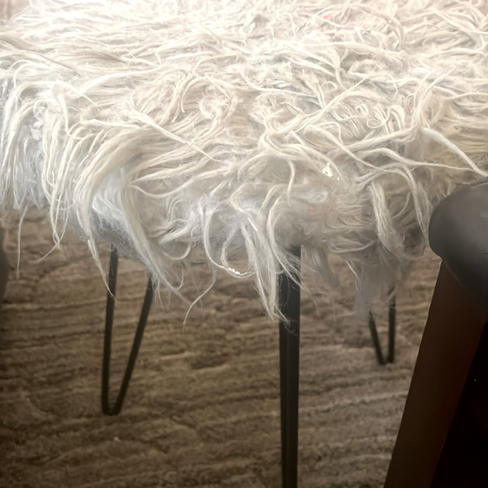 Vanity chair